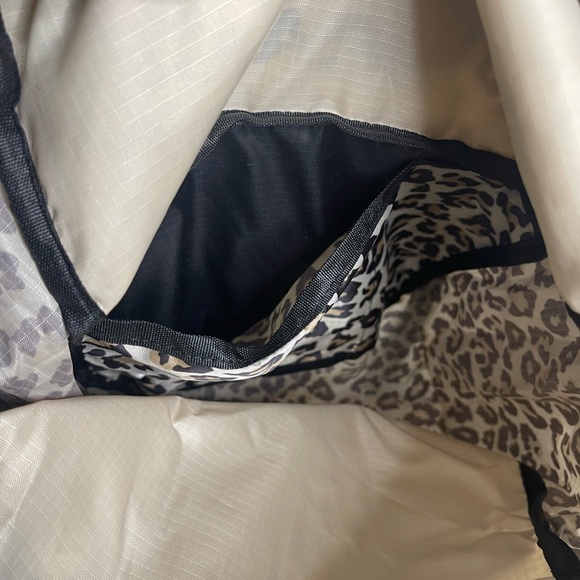 APL Packable Backpack Leopard Cream New with Tags - Picture 8 of 10